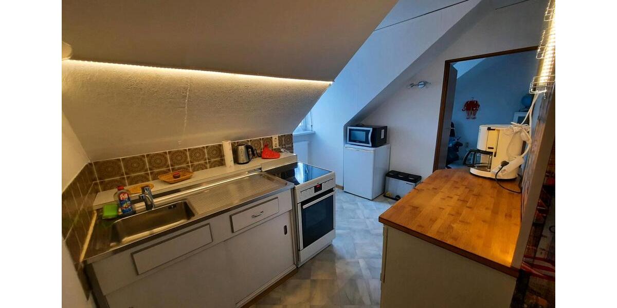 Dachgeschoßwohnung Leverkusen Bergisch Neukirchen - 1 Zimmer, 35 m&sup2;, 350&euro; | Angebot:26704975