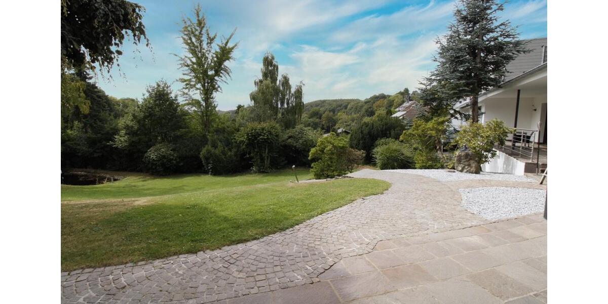 Erdgeschoßwohnung Wetter (Ruhr) - 5 Zimmer, 140 m&sup2;, 2.125&euro; | Angebot:23012348