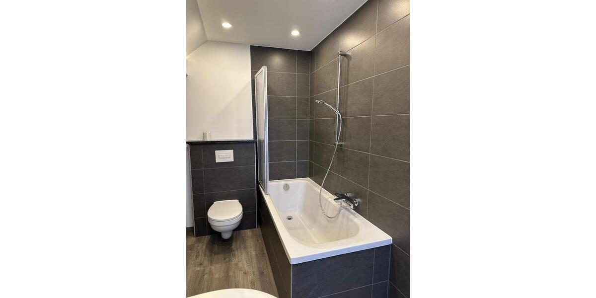 Dachgeschoßwohnung Großräschen - 1 Zimmer, 65 m&sup2;, 500&euro; | Angebot:25407256