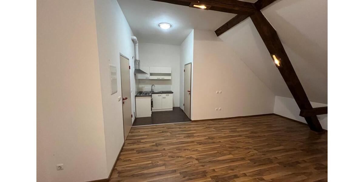 Dachgeschoßwohnung Essenbach - 2 Zimmer, 45 m&sup2;, 820&euro; | Angebot:26277317