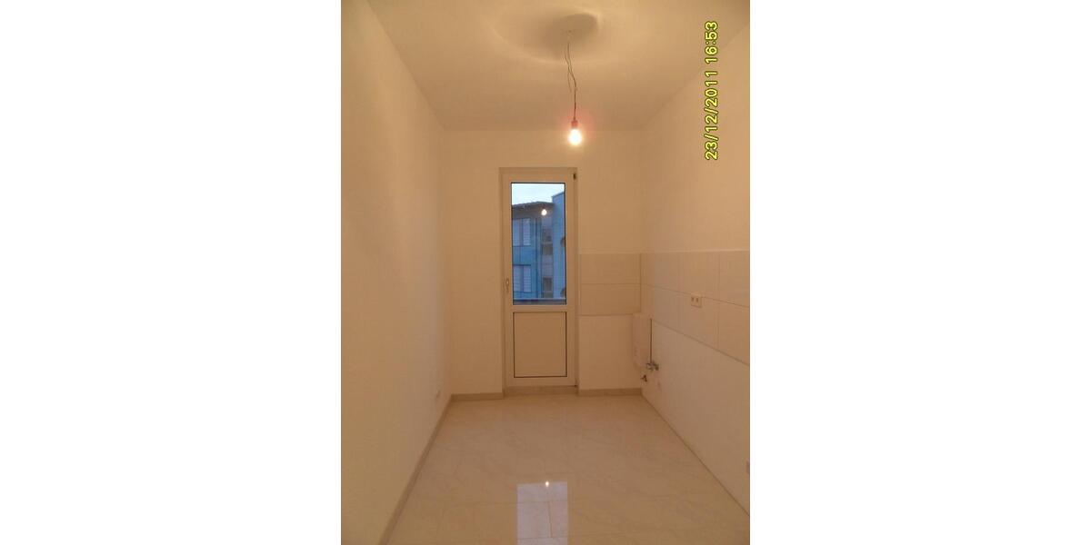 Do.-Kaiserstraßenviertel, helle und wohnliche Hochparterrewohnung mit Tageslichtbad und Balkon 3 zimmer