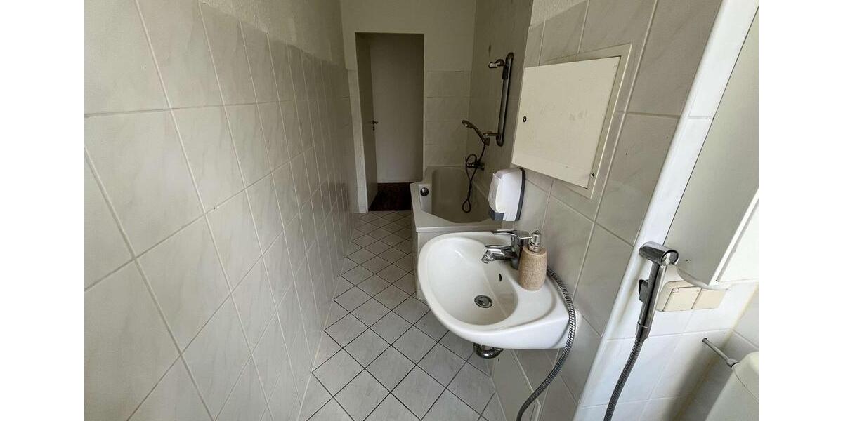 Etagenwohnung Grimma - 3 Zimmer, 61 m&sup2;, 336&euro; | Angebot:25991290