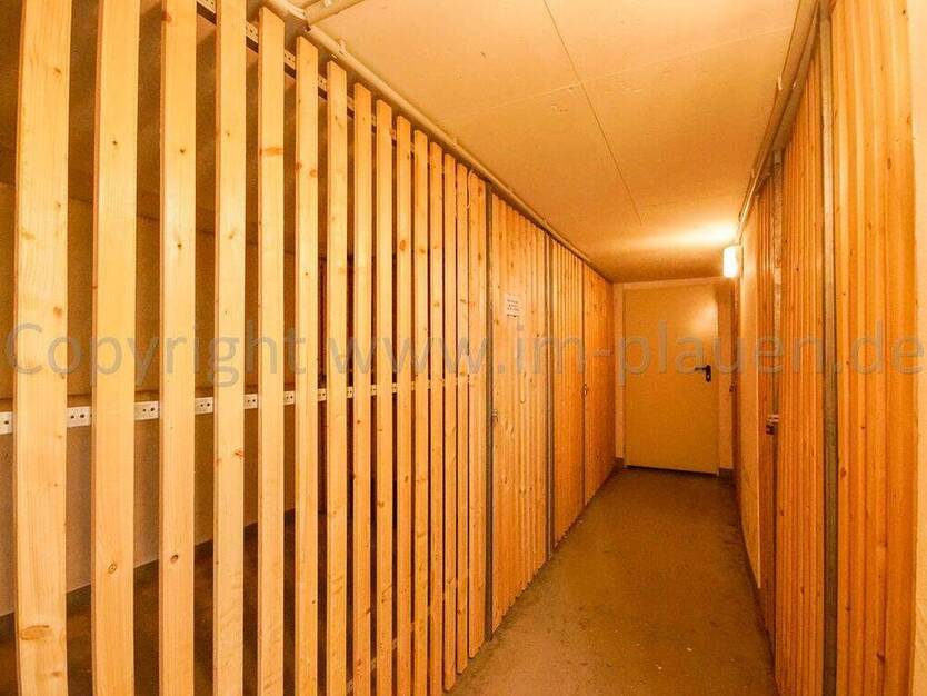 Moderne 3-Zimmer-Wohnung mit Balkon u. Außenstellplatz in Plauen - Perfekte Lage!