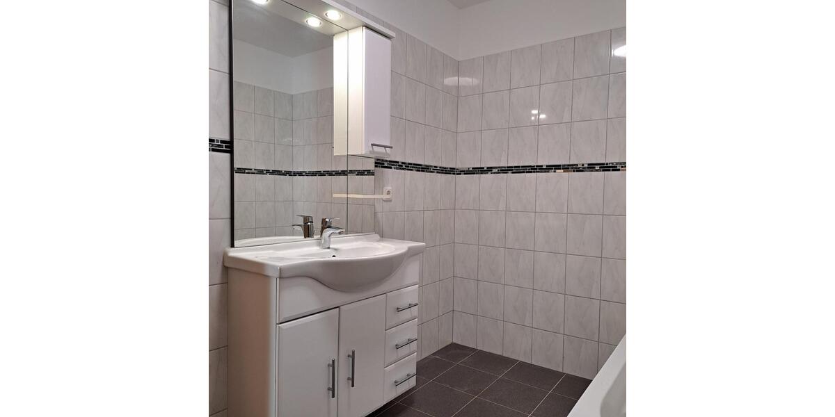 Etagenwohnung Spremberg - 3 Zimmer, 93 m&sup2;, 650&euro; | Angebot:26284111