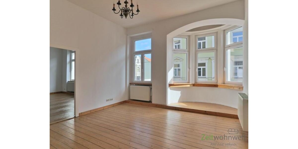 (12403_01) MGN: helle 2-Raum-Wohnung mit Parkett und Holzdielung, Stuckdecken, Balkon und EBK in der Innenstadt 2 zimmer