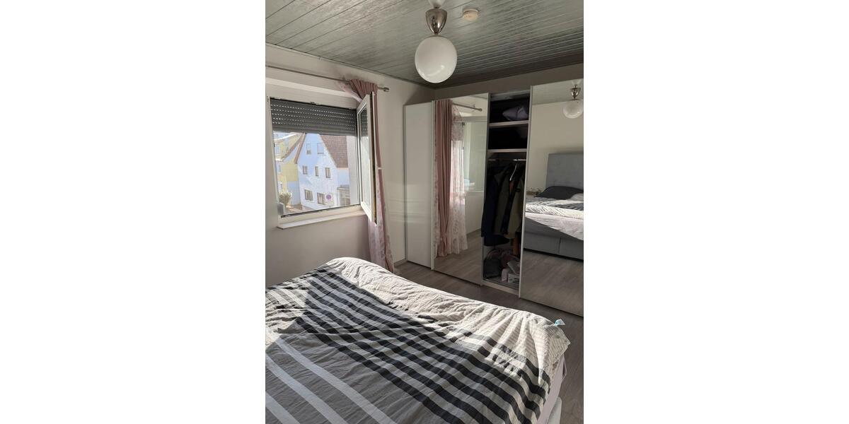 Etagenwohnung Aalen - 3 Zimmer, 70 m&sup2;, 1.400&euro; | Angebot:25390642