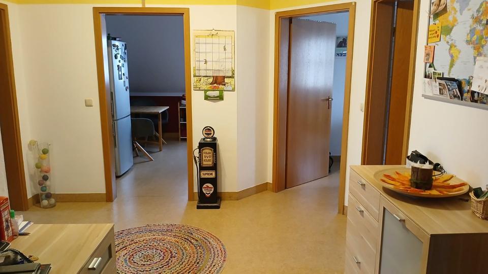 Dachgeschoßwohnung Hollfeld - 4 Zimmer, 98 m&sup2;, 640&euro; | Angebot:26234753