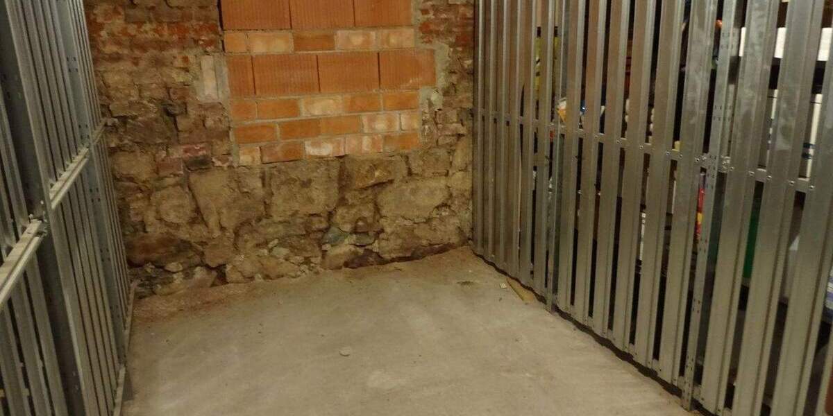 Ab 01.04 !!!Einraumwohnung im Zwickauer Zentrum mit Balkon und kleiner Küche! 1 zimmer