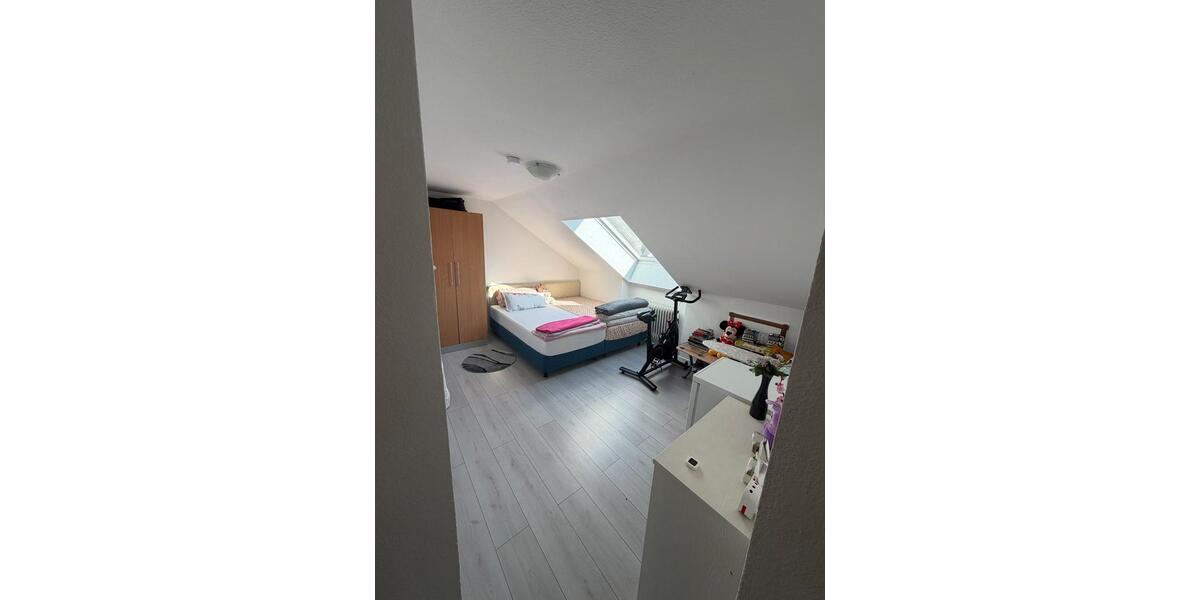 Dachgeschoßwohnung Klingenberg am Main - 3 Zimmer, 62 m&sup2;, 650&euro; | Angebot:26600563