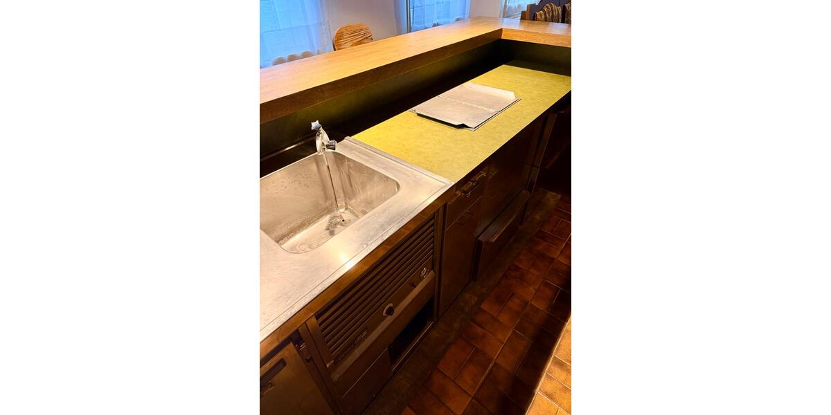 Erdgeschoßwohnung Schenefeld - 3 Zimmer, 180 m&sup2;, 900&euro; | Angebot:24781269