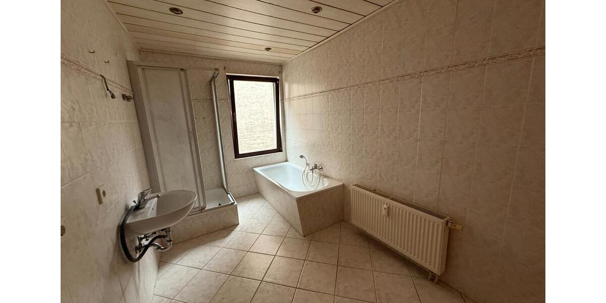 Etagenwohnung Torgau - 3 Zimmer, 82 m&sup2;, 480&euro; | Angebot:25964138