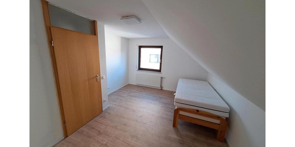 Doppelhaushälfte Lenningen - 4 Zimmer, 92 m&sup2;, 950&euro; | Angebot:24616655