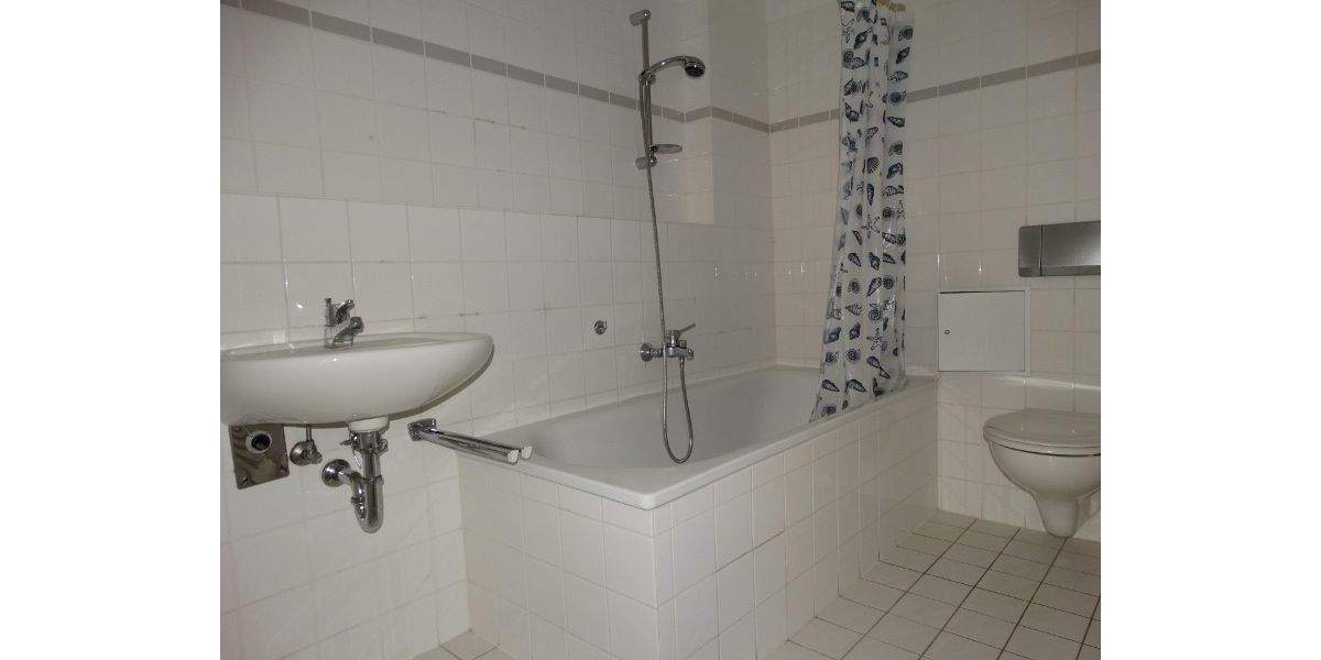 Etagenwohnung Görlitz Innenstadt - 3 Zimmer, 86 m&sup2;, 475&euro; | Angebot:26155778