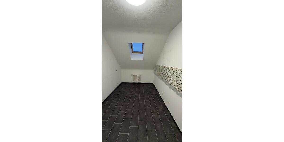 Dachgeschoßwohnung Tönisvorst - 2 Zimmer, 55 m&sup2;, 590&euro; | Angebot:24654473