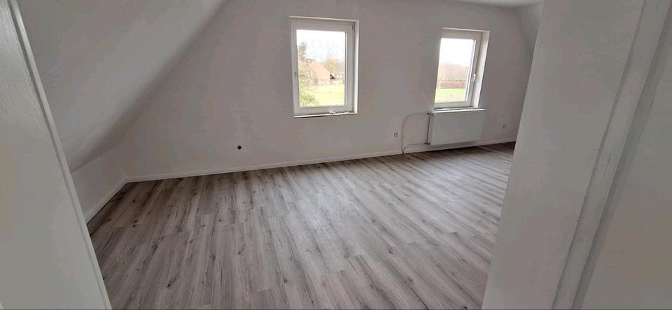 Einfamilienhaus Varrel - 3 Zimmer, 90 m&sup2;, 800&euro; | Angebot:24609469