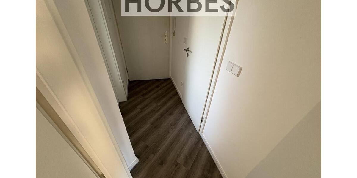 Etagenwohnung Glauchau - 1 Zimmer, 32 m&sup2;, 220&euro; | Angebot:25079476