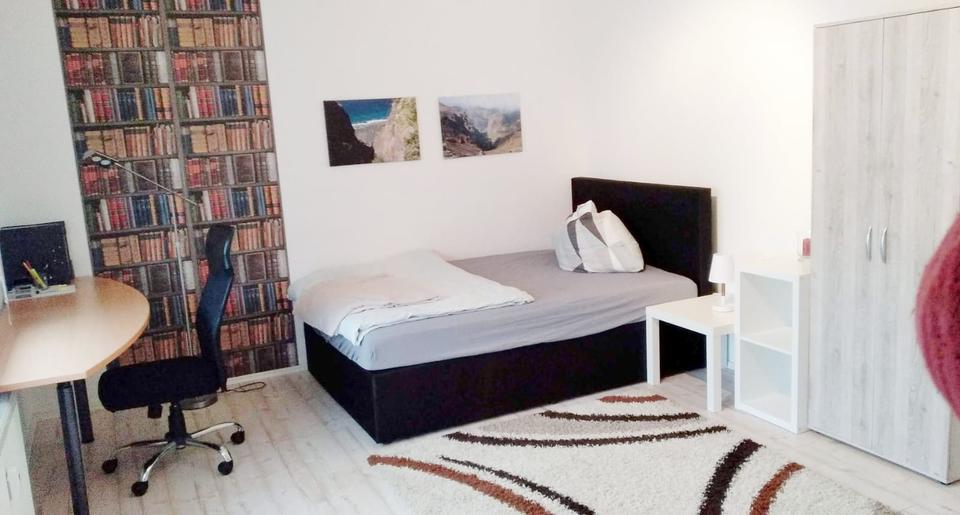 Wohnen auf Zeit Niedenstein - 4 Zimmer, 104 m&sup2;, 300&euro; | Angebot:26030252