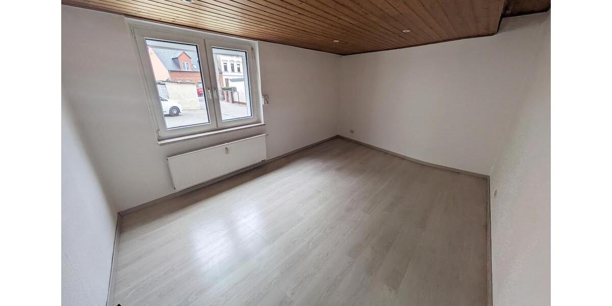 Erdgeschoßwohnung Eilenburg - 4 Zimmer, 104 m&sup2;, 572&euro; | Angebot:26008192