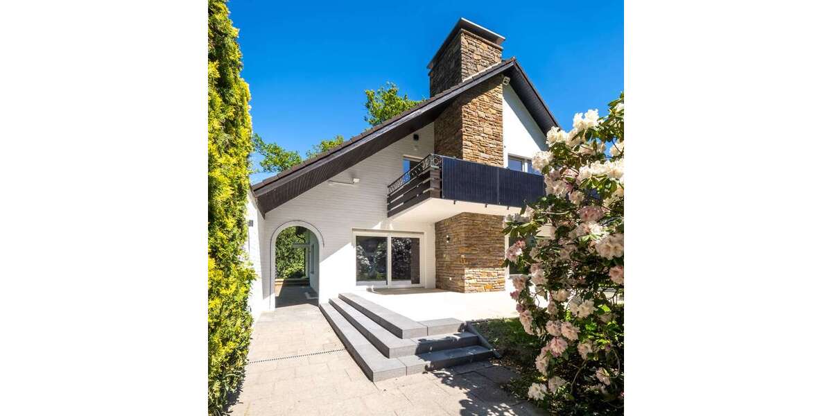 Einfamilienhaus Mülheim an der Ruhr Linksruhr - 8 Zimmer, 260 m&sup2;, 3.615&euro; | Angebot:26673962