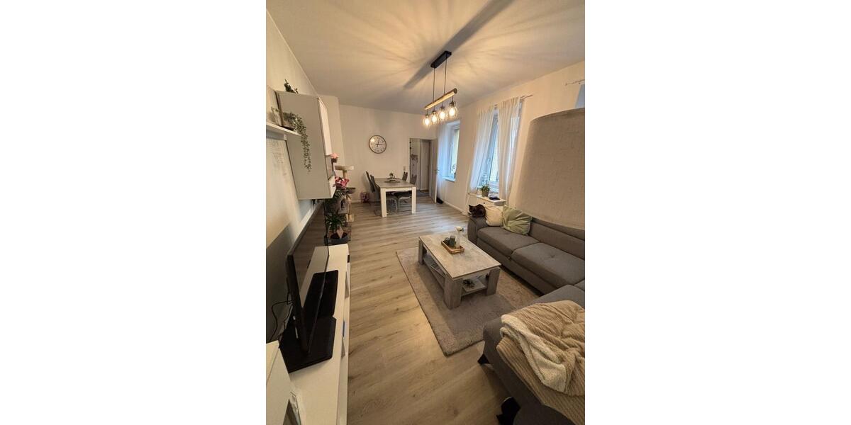 Maisonettenwohnung Werdau - 2 Zimmer, 72 m&sup2;, 400&euro; | Angebot:26705462