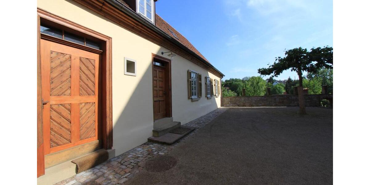 Einfamilienhaus Bad Wimpfen - 9 Zimmer, 252 m&sup2;, 1.950&euro; | Angebot:19418069