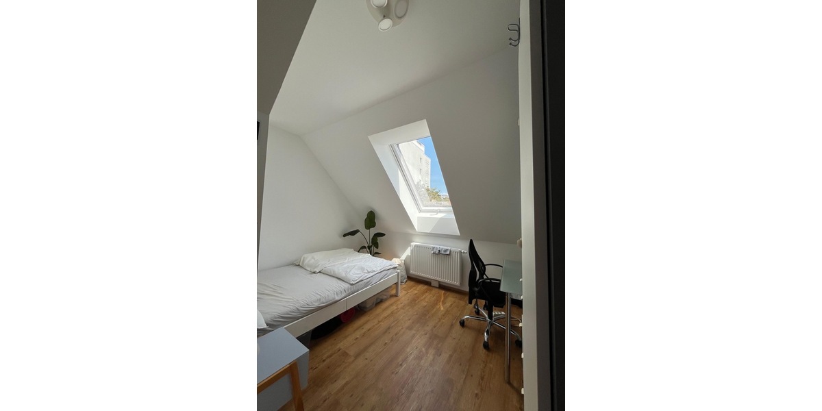 Traum-WG im Paradies/Altstadt: 4er-WG sucht neue Lieblingsmenschen! (Nähe HTWG) - Zimmer Konstanz | Angebot:26995311