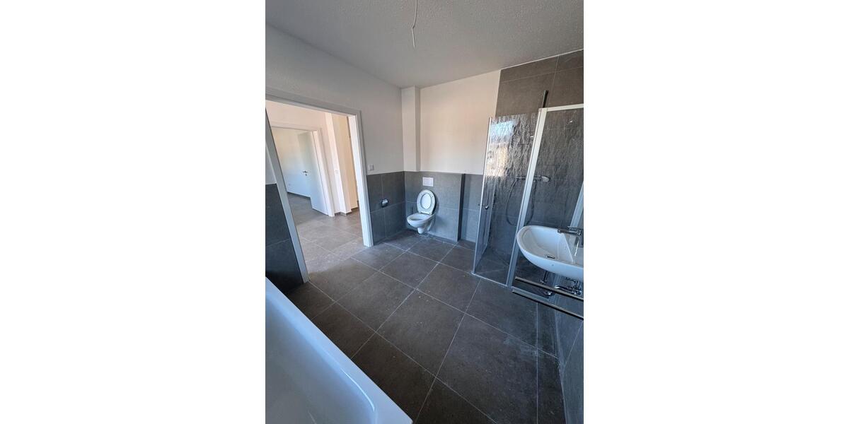 Erdgeschoßwohnung Saterland - 5 Zimmer, 104 m&sup2;, 1.150&euro; | Angebot:26033947