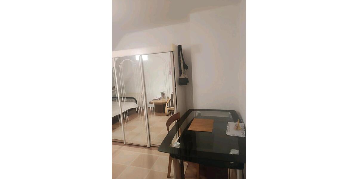 Wohnen auf Zeit Saarbrücken Malstatt - 1 Zimmer, 25 m&sup2;, 430&euro; | Angebot:26632827