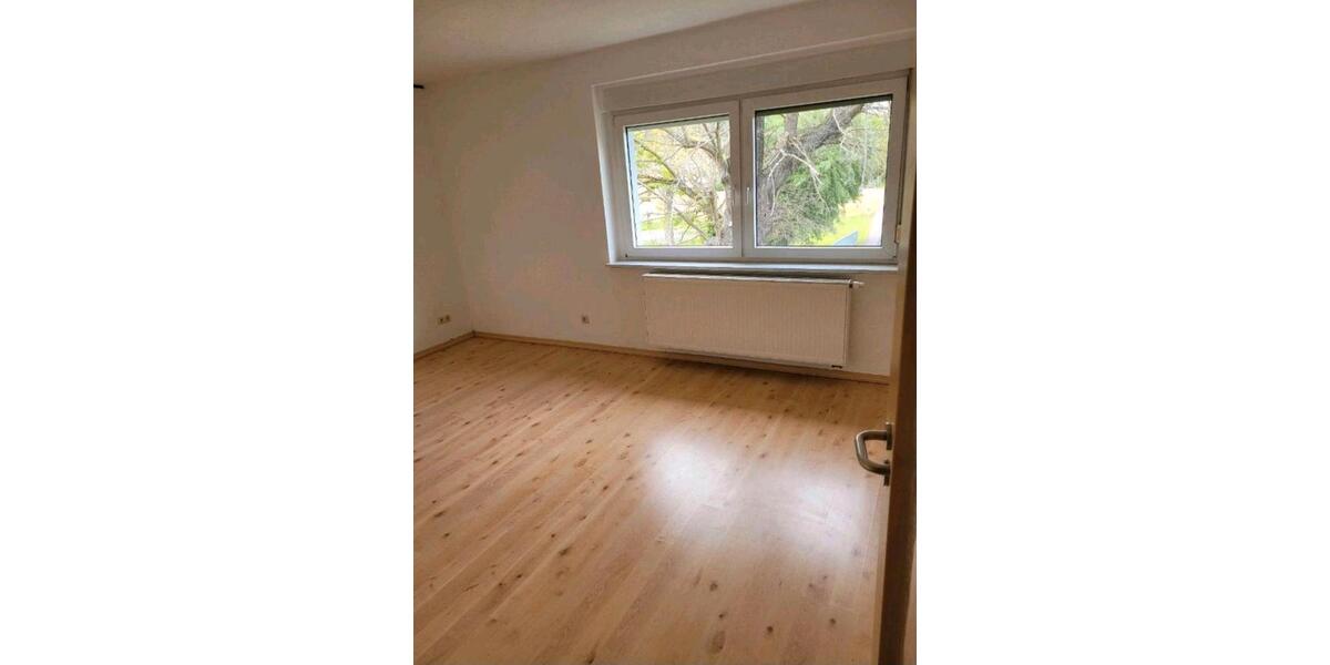 Etagenwohnung Hartha - 2 Zimmer, 60 m&sup2;, 366&euro; | Angebot:24355976