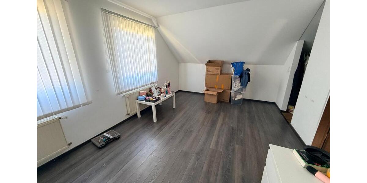 Dachgeschoßwohnung Wiehl - 2 Zimmer, 51 m&sup2;, 550&euro; | Angebot:26442277