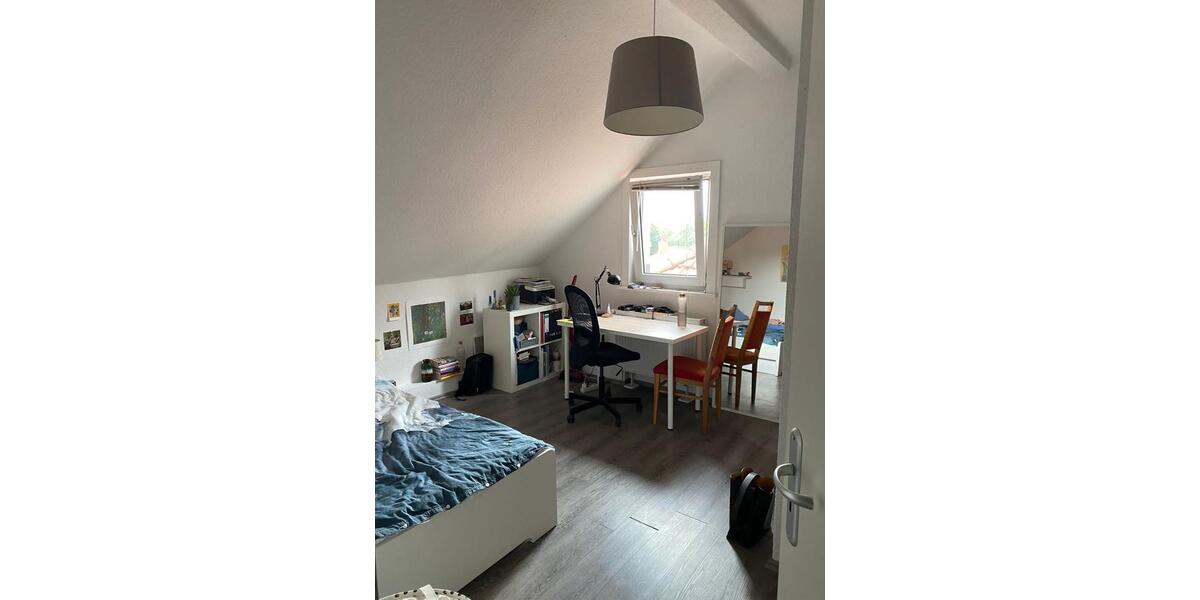 Dachgeschoßwohnung Göttingen Oststadt - 1 Zimmer, 20 m&sup2;, 300&euro; | Angebot:26232228