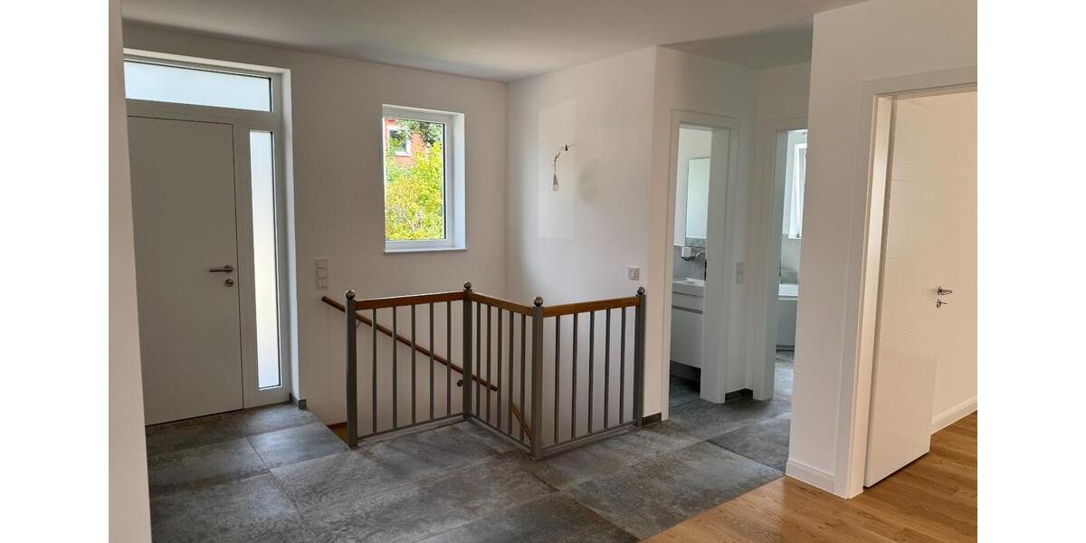 Erdgeschoßwohnung Schmitten im Taunus - 5 Zimmer, 175 m&sup2;, 2.275&euro; | Angebot:24769615