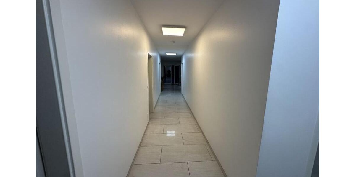 Terrassenwohnung Gütersloh - 5 Zimmer, 155 m&sup2;, 1.950&euro; | Angebot:25837297