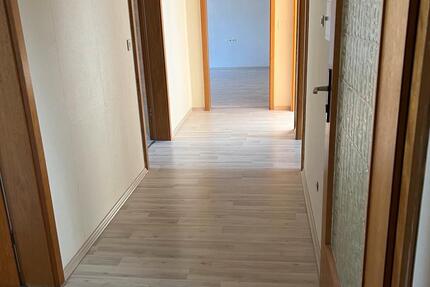 Wohnung Rosbach vor der Höhe - 3 Zimmer, 75 m&sup2;, 1.100&euro; | Angebot:26701060