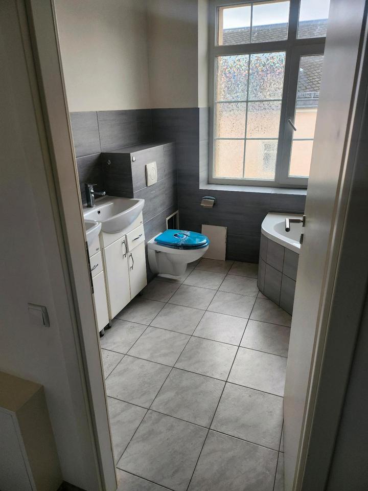 Sehr schöne,ruhige,moderne und kernsanierte 2-Zimmer-Wohnung