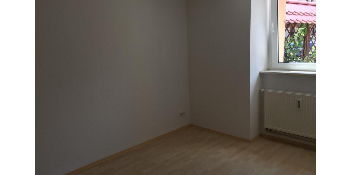 Erdgeschoßwohnung Nebra (Unstrut) - 3 Zimmer, 72 m&sup2;, 550&euro; | Angebot:26481145
