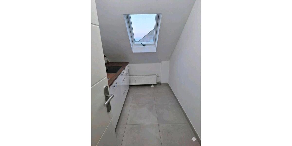 Dachgeschoßwohnung Roßdorf - 2.5 Zimmer, 53 m&sup2;, 780&euro; | Angebot:26608776