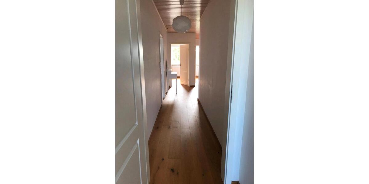 Etagenwohnung Bad Königshofen im Grabfeld - 4 Zimmer, 100 m&sup2;, 800&euro; | Angebot:26058115