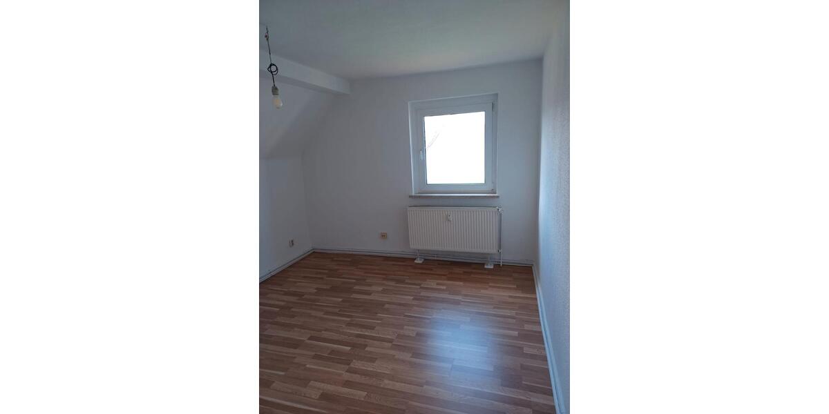 Dachgeschoßwohnung Nordhausen - 3 Zimmer, 52 m&sup2;, 370&euro; | Angebot:26530780