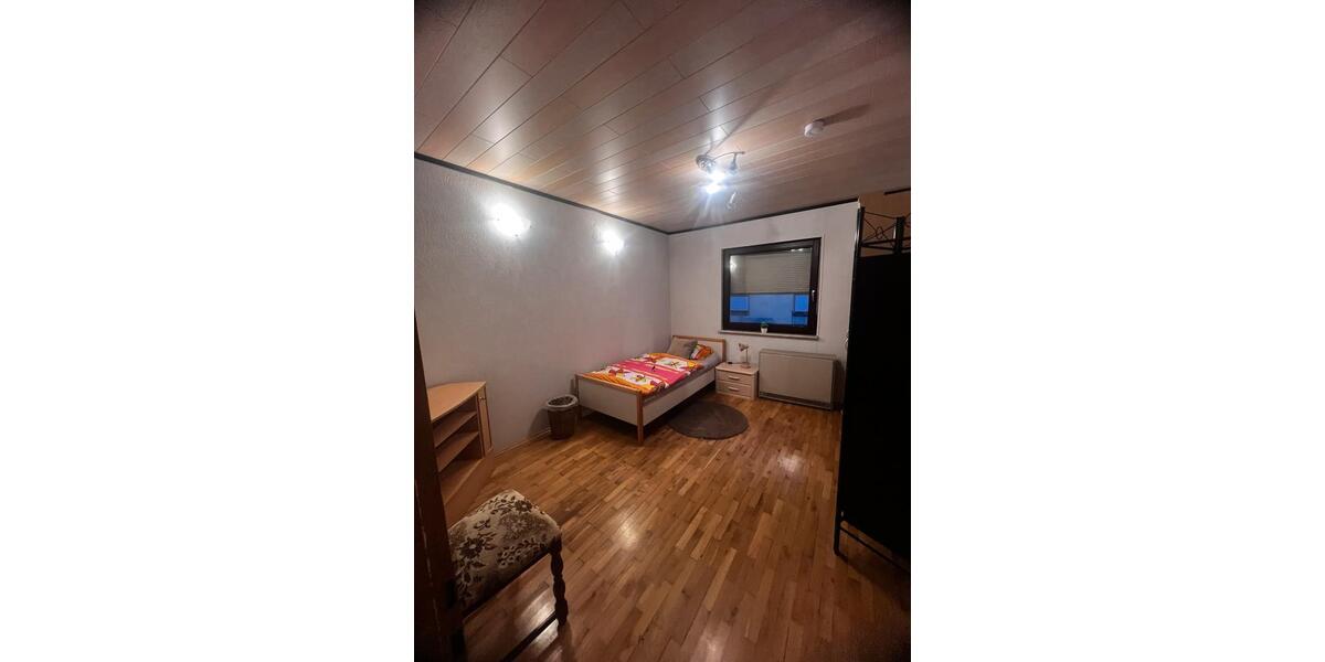 Etagenwohnung Boxberg - 4 Zimmer, 110 m&sup2;, 25&euro; | Angebot:24862974