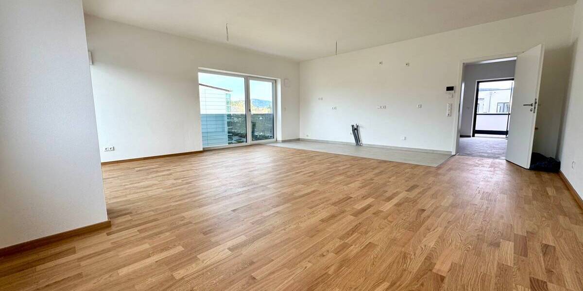 Etagenwohnung Deggendorf - 2 Zimmer, 74 m&sup2;, 950&euro; | Angebot:23947418