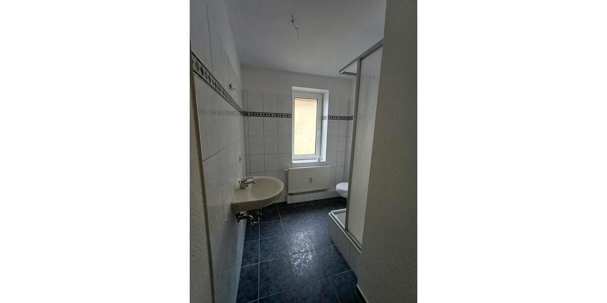 Etagenwohnung Frohburg - 2 Zimmer, 50 m&sup2;, 350&euro; | Angebot:26232886