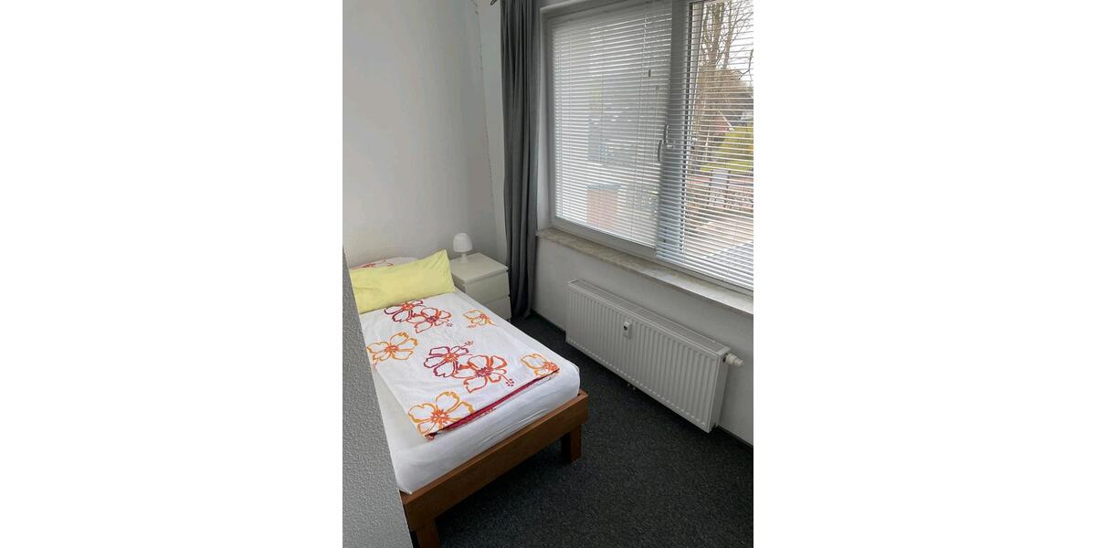 Wohnen auf Zeit Hohenaspe - 6 Zimmer, 20 m&sup2;, 15&euro; | Angebot:26224171
