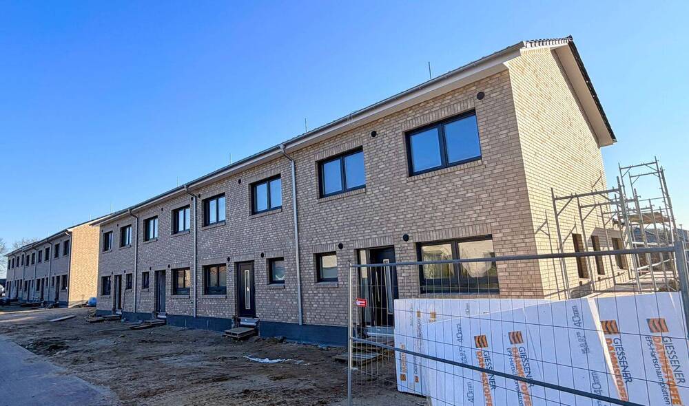 Reihenmittelhaus Verden Dauelsen - 4 Zimmer, 123 m&sup2;, 1.600&euro; | Angebot:25970699