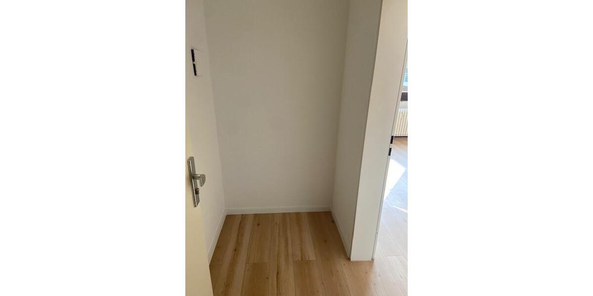 Erdgeschoßwohnung Wuppertal Arrenberg - 1 Zimmer, 30 m&sup2;, 349&euro; | Angebot:26532526