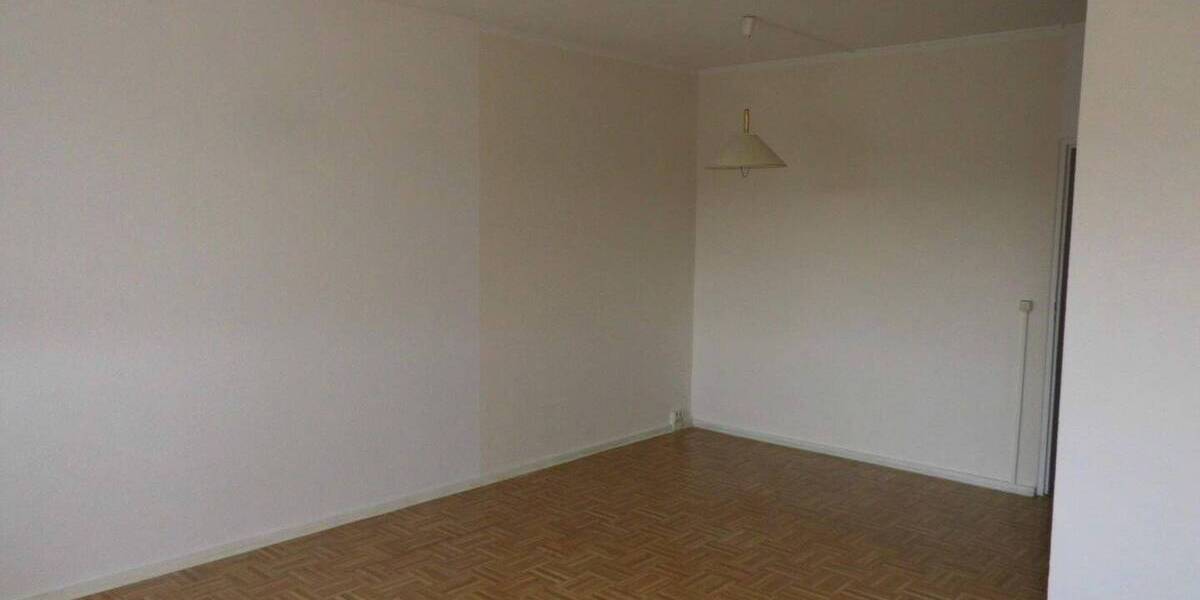Etagenwohnung Reichenbach - 2 Zimmer, 55 m&sup2;, 300&euro; | Angebot:19414800