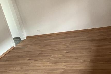 Wohnung Wiesbaden Schierstein - 2 Zimmer, 40 m&sup2;, 780&euro; | Angebot:24946519