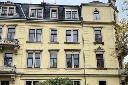 Gemütliche Wohnung im sanierten Altbau mitten in Striesen 2 zimmer