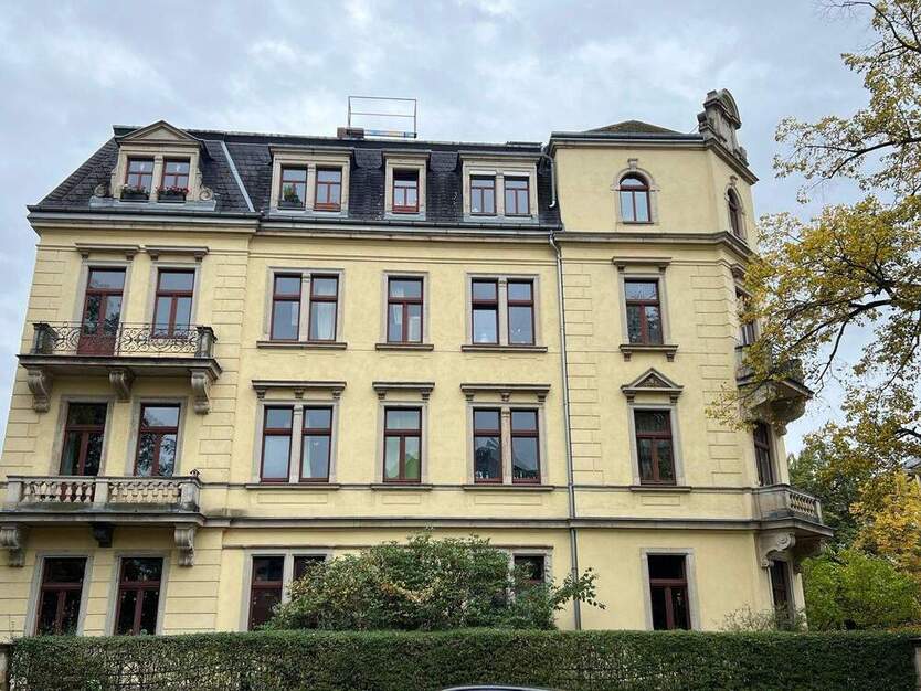 Gemütliche Wohnung im sanierten Altbau mitten in Striesen 2 zimmer