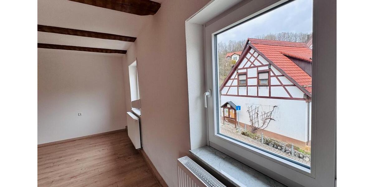 Etagenwohnung Kirchensittenbach - 5 Zimmer, 187 m&sup2;, 1.480&euro; | Angebot:26040539